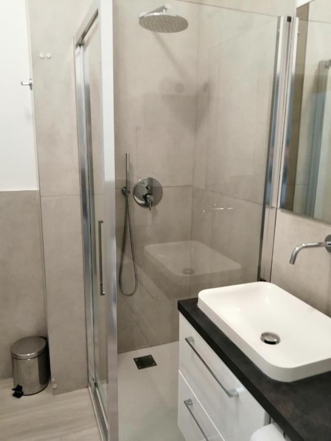 Appartamento Comodo Per Milano E Rho Fiera Exteriör bild